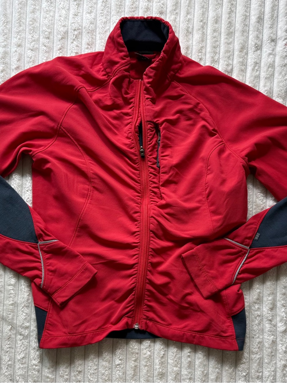 REI Women's Red Gray Softshell Track Jacket Lightweight Full Zip Size S